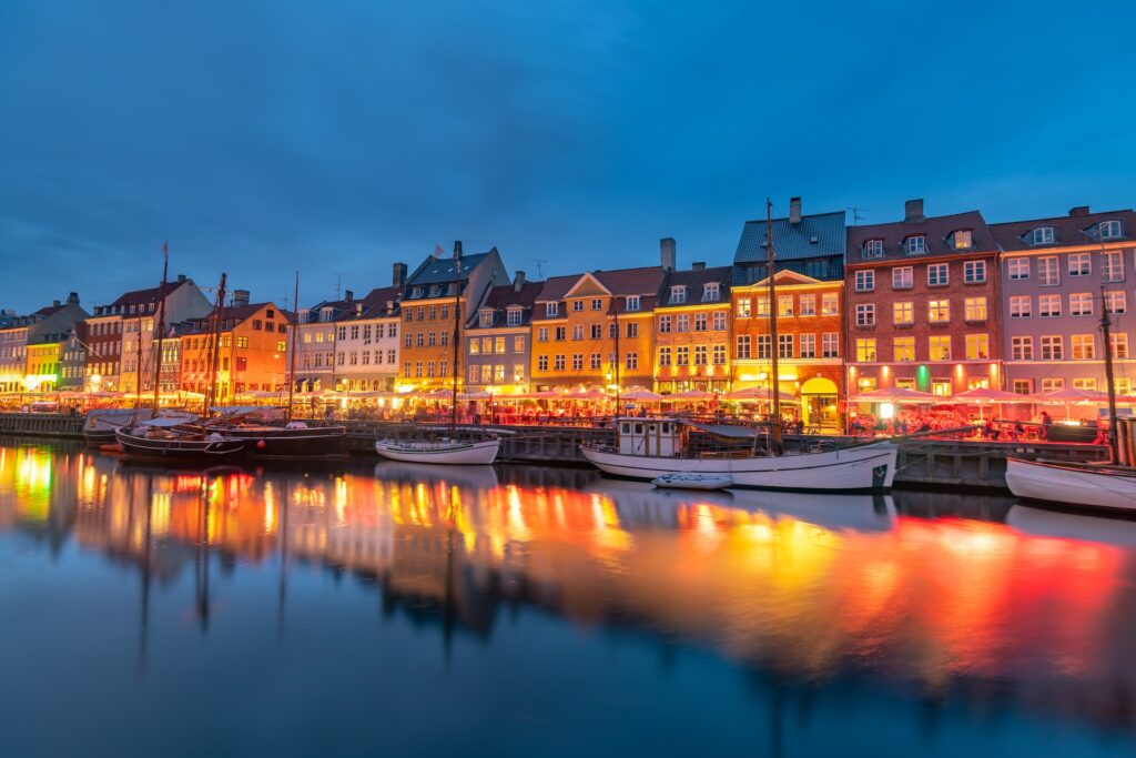 beautiful-nyhavn-area-in-copenhagen-city-in-denmar-2023-11-27-05-15-26-utc Luxury Limousine Services in Copenhagen